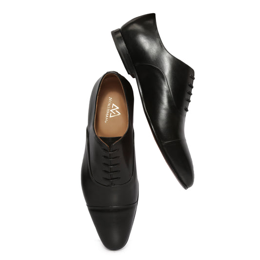 Black Captoe Oxford : Sleek Captoe