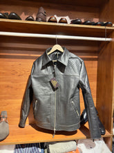 BLOUSON EN CUIR DE BUFFLE GAUFRÉ FAÇON CROCO INSPIRÉ TF SUR MESURE POUR HOMME
