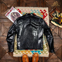 Blouson de motard style vintage japonais, col montant, en cuir de veau huilé et ciré bordeaux italien, inspiré du modèle classique J100